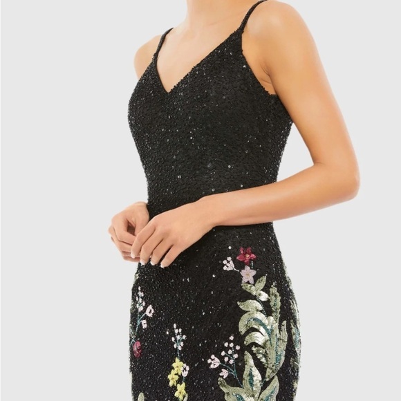 Mac Duggal 5475 NWT Floral Embellished Spaghetti Strap Gown - Picture 2 of 8